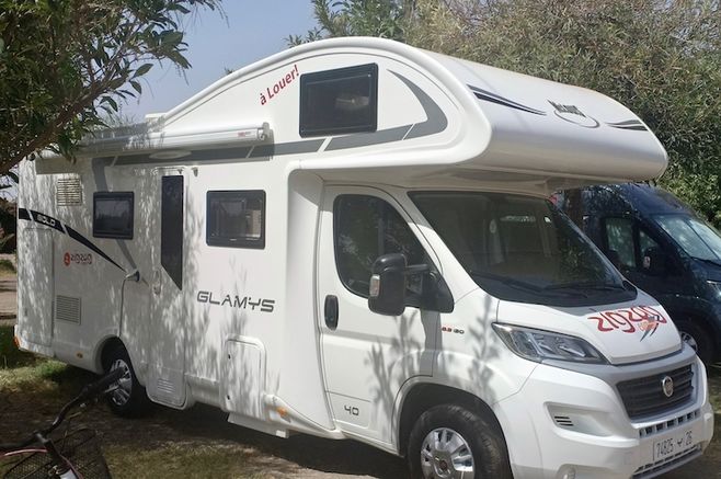 Camper Glamys – 6 Berth Motorhome