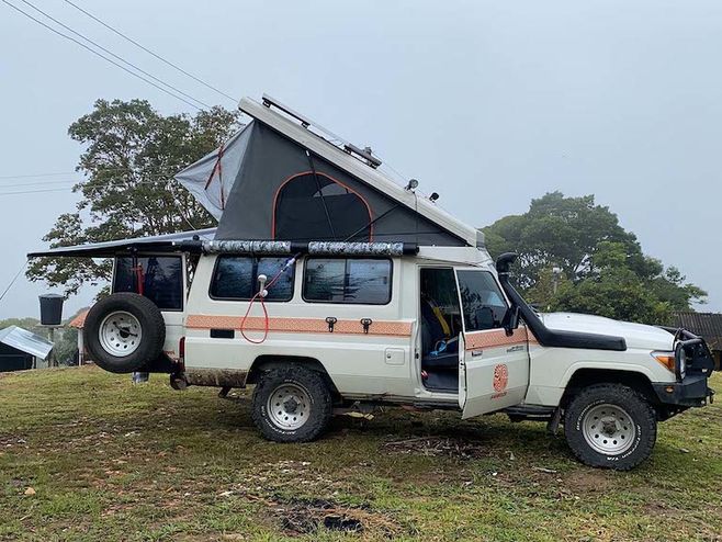 Toyota Landcruiser Rooftop Camper