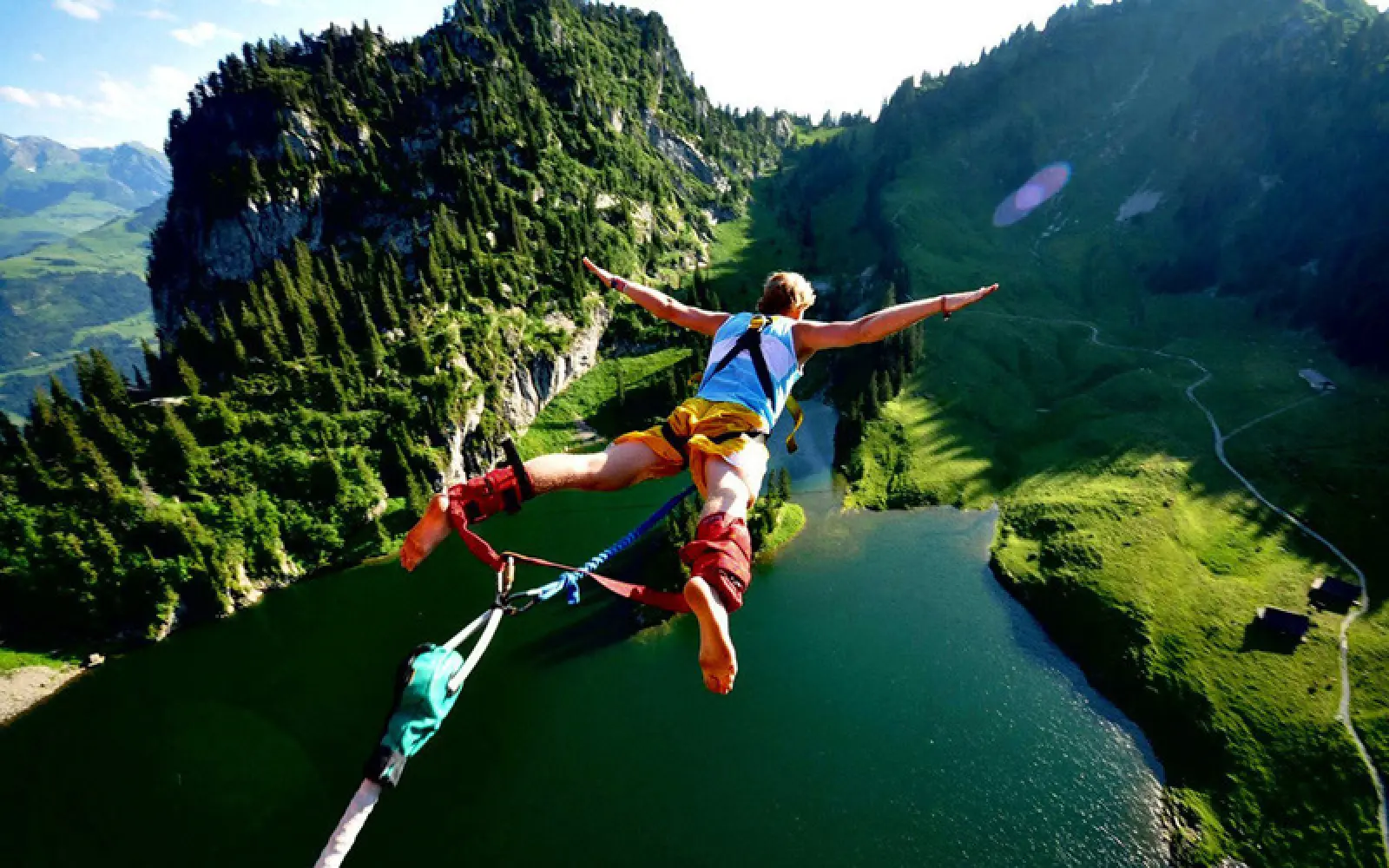 Un saut à l'élastique (bungee jumping) en Nouvelle-Zélande